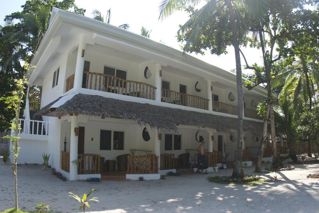 Evolution Dive And Beach Resort Малапаскуа Айлънд Екстериор снимка