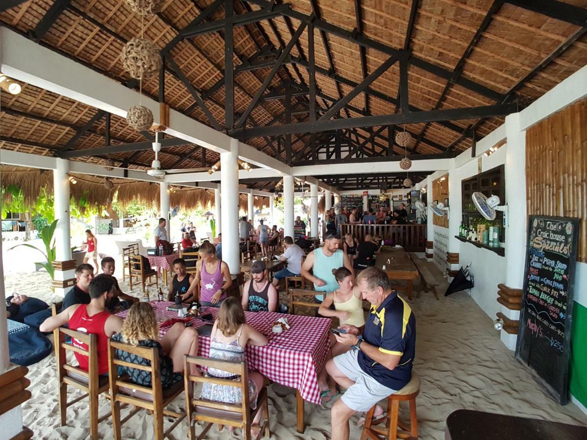 Evolution Dive And Beach Resort Малапаскуа Айлънд Екстериор снимка