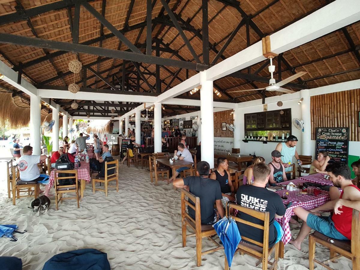 Evolution Dive And Beach Resort Малапаскуа Айлънд Екстериор снимка